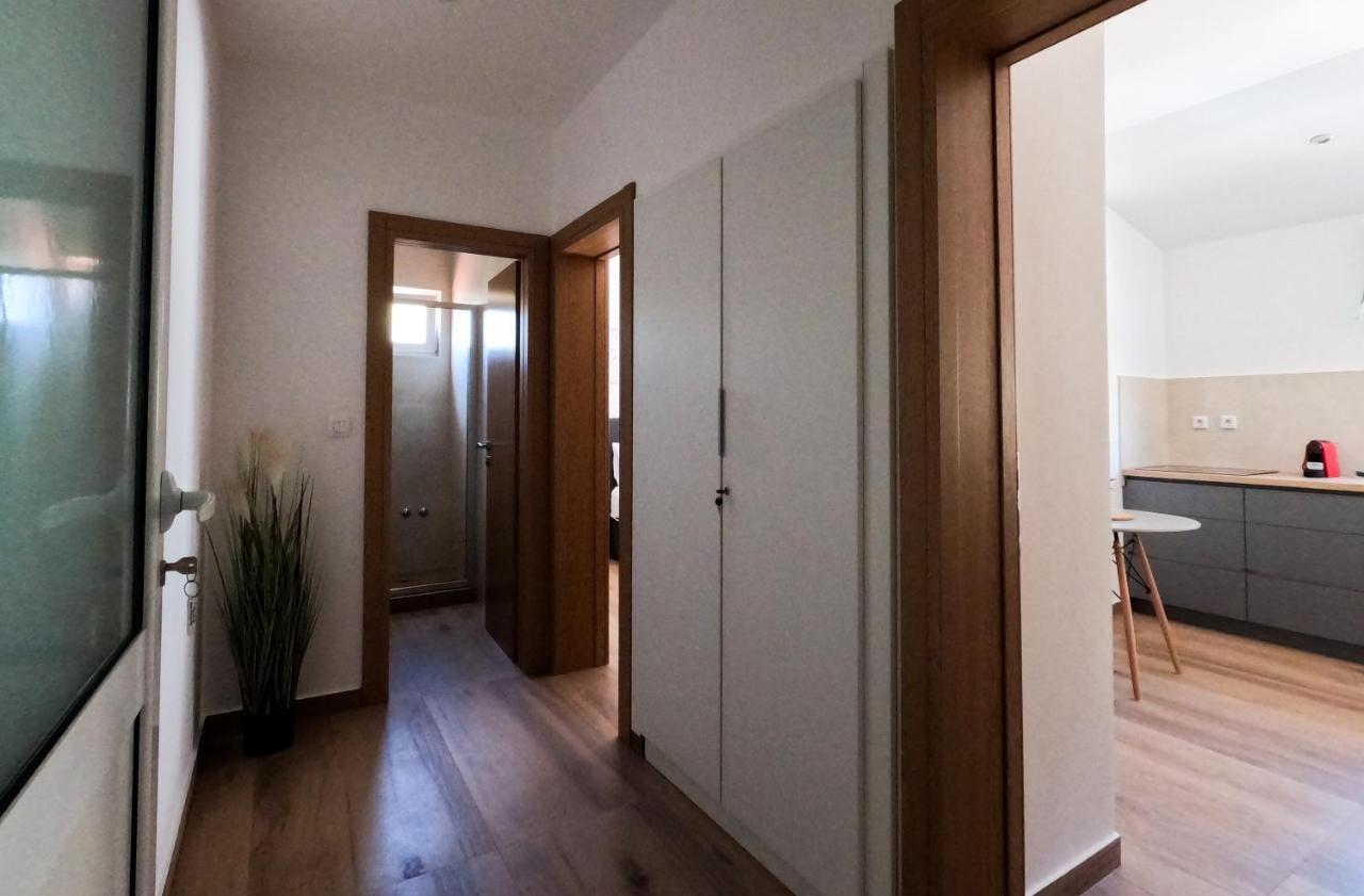Sea And Mountain View Apartments Duće Exterior foto